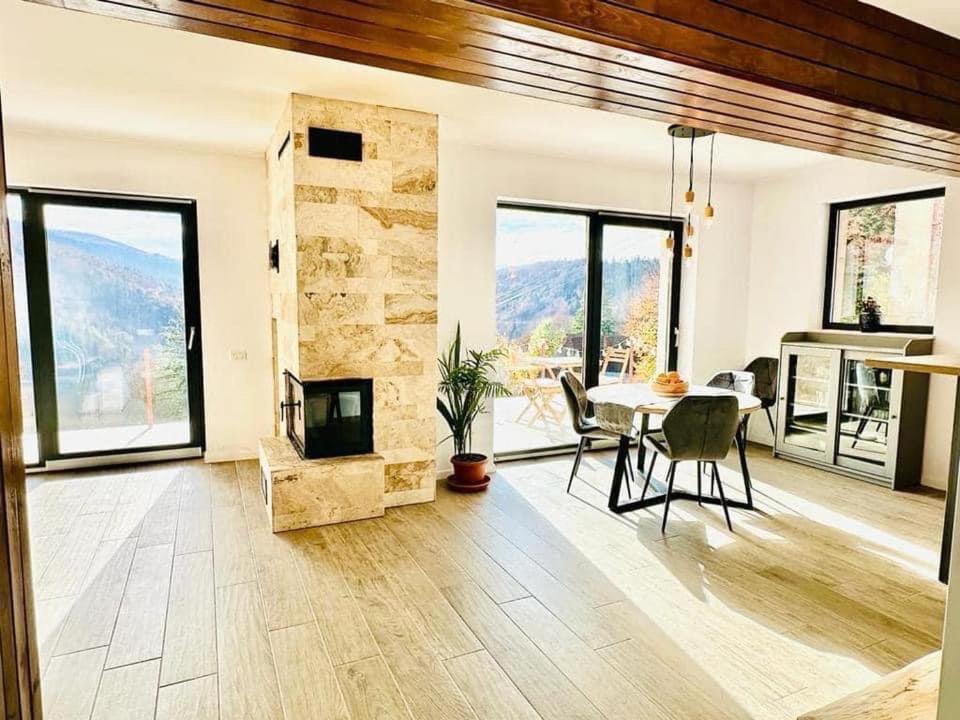 Stone House Sinaia Villa Luaran gambar